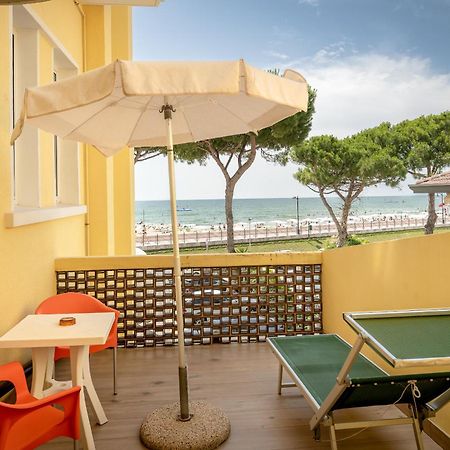 Hotel Le Lampare Каорле Екстер'єр фото