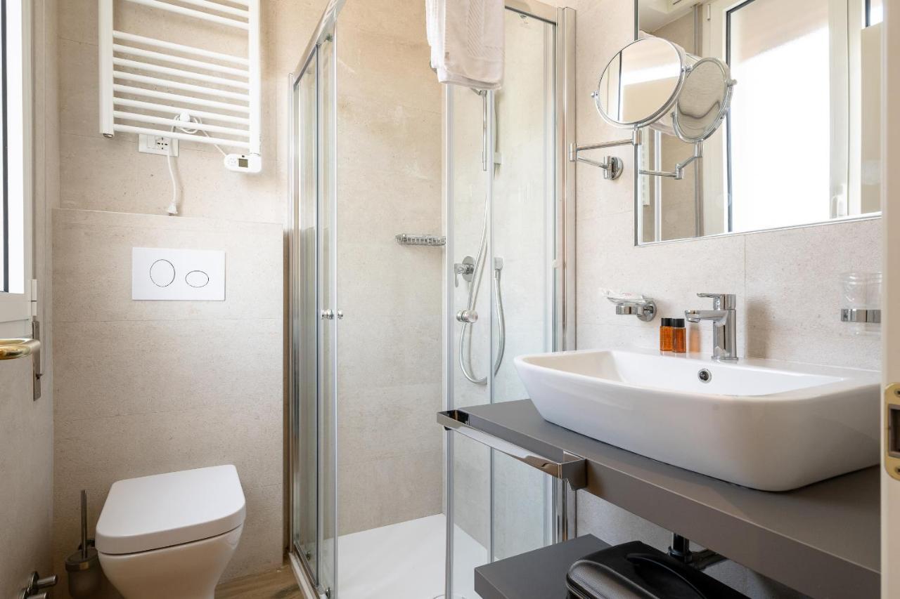 Hotel Le Lampare Каорле Екстер'єр фото