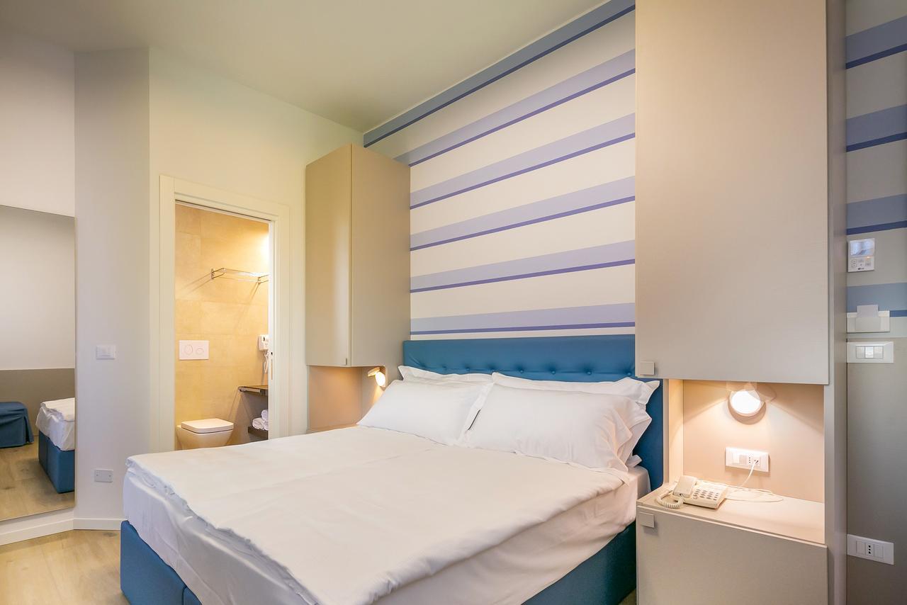 Hotel Le Lampare Каорле Екстер'єр фото