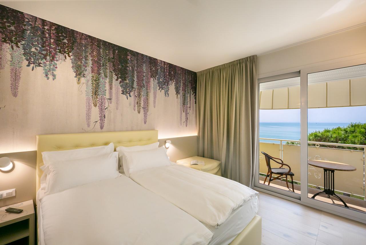 Hotel Le Lampare Каорле Екстер'єр фото