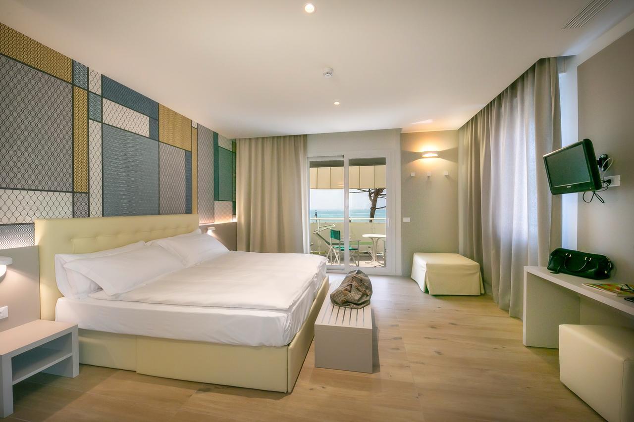 Hotel Le Lampare Каорле Екстер'єр фото