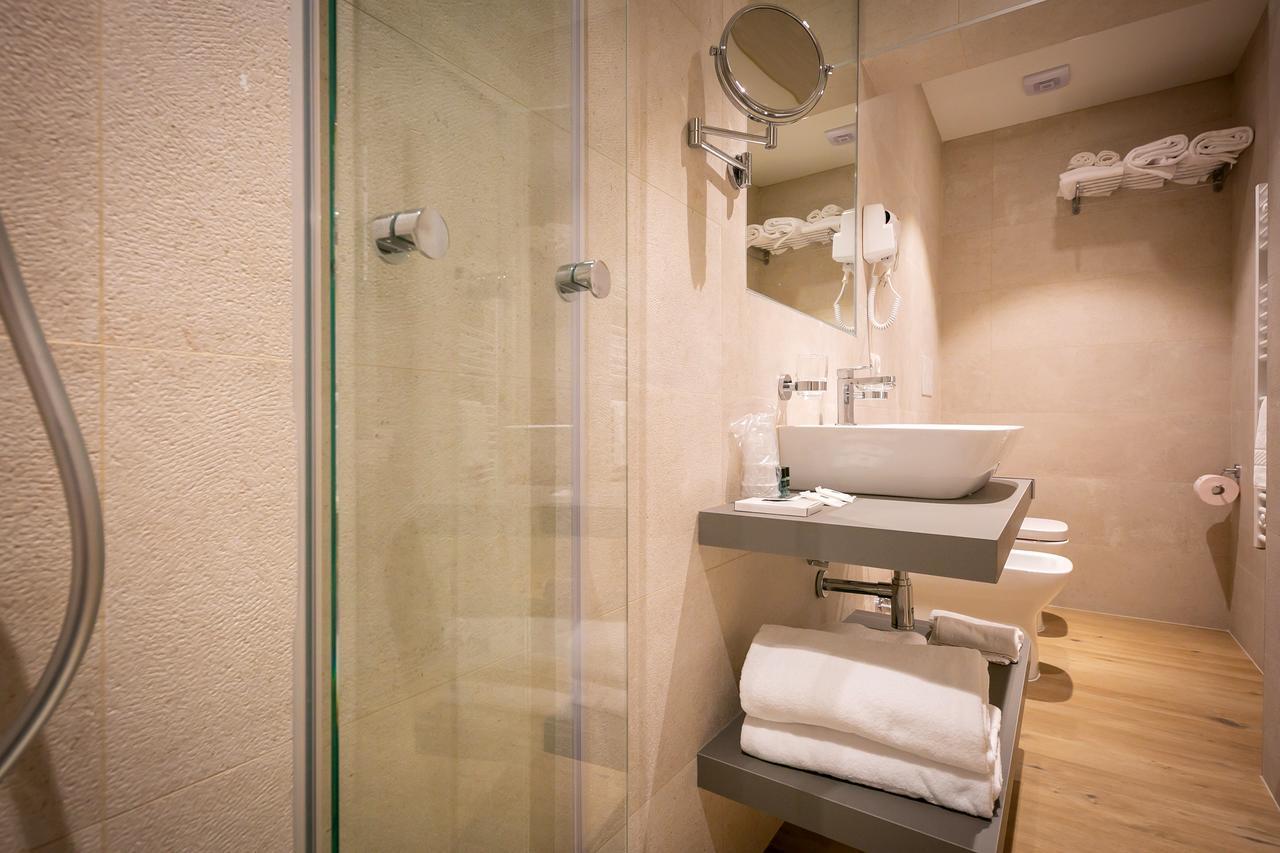 Hotel Le Lampare Каорле Екстер'єр фото