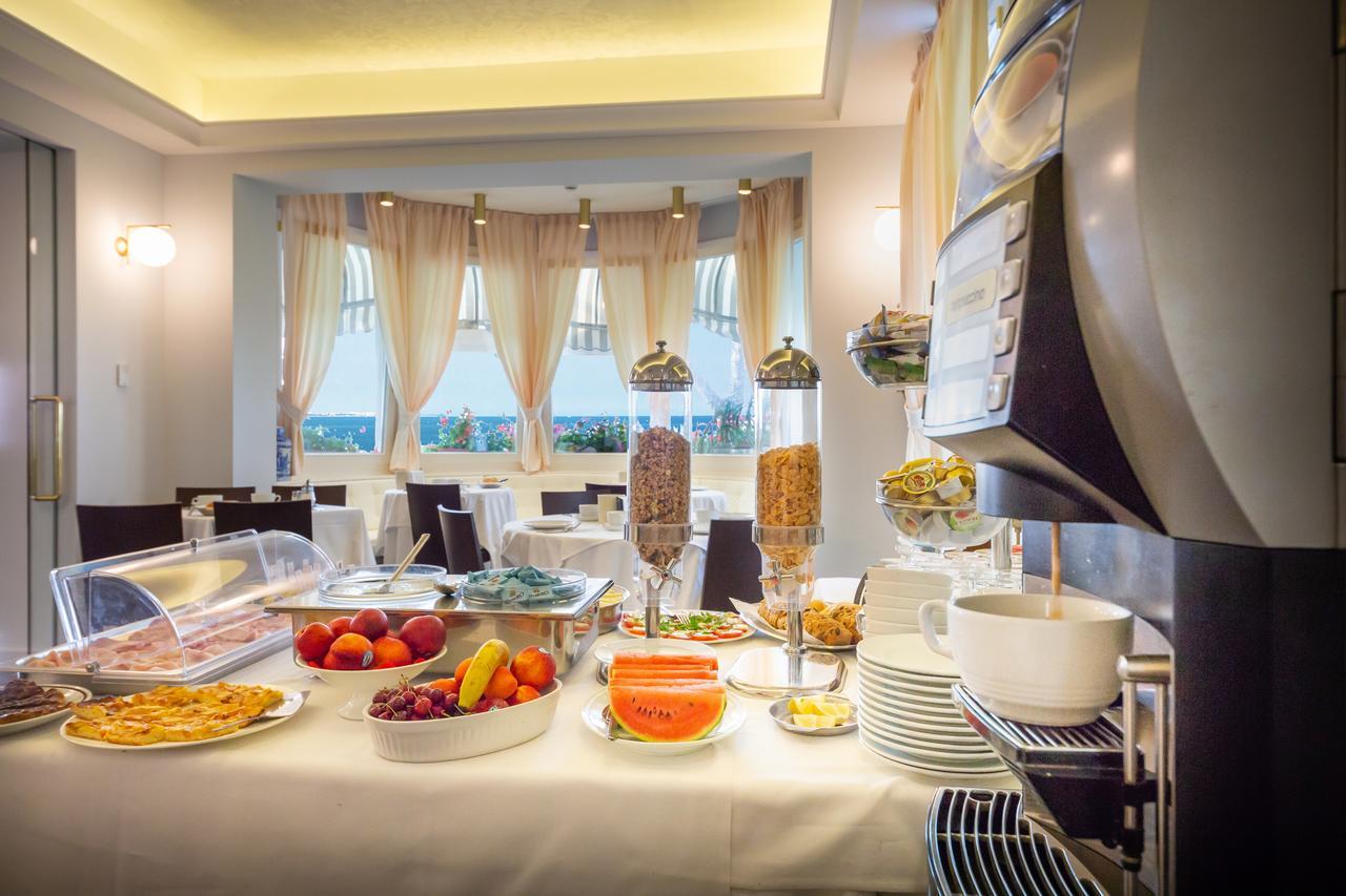 Hotel Le Lampare Каорле Екстер'єр фото