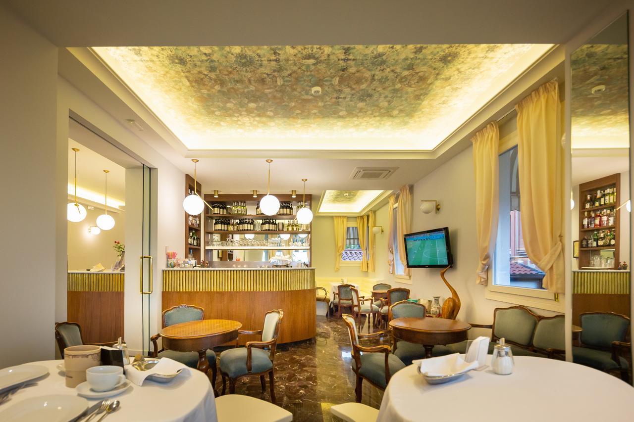 Hotel Le Lampare Каорле Екстер'єр фото